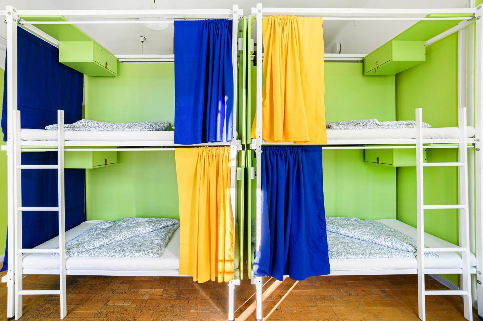 Avenue Hostel Boedapest Buitenkant foto
