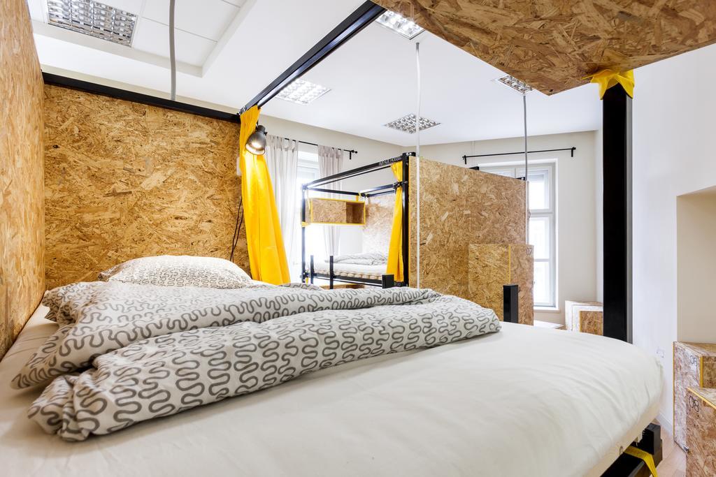 Avenue Hostel Boedapest Buitenkant foto